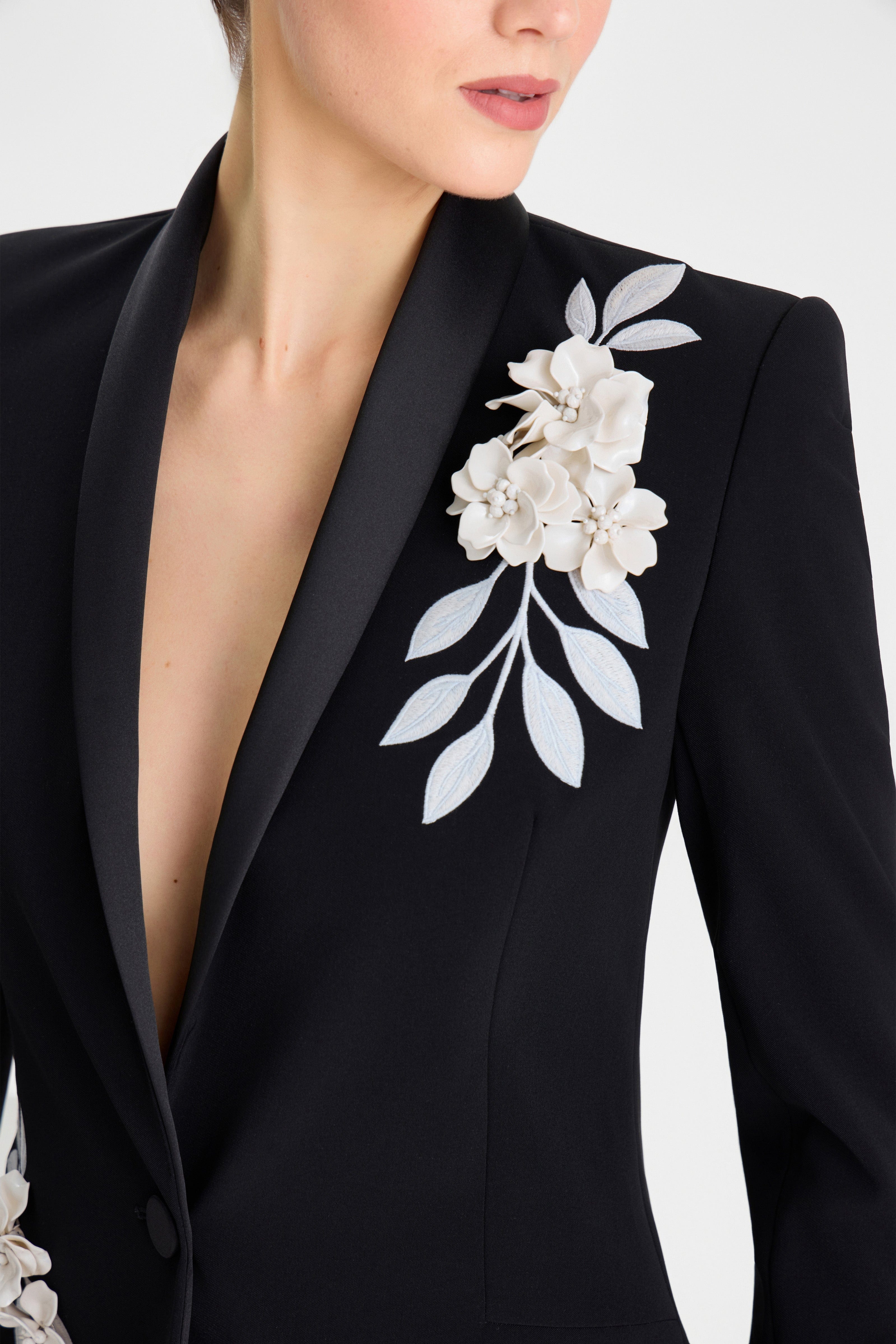 Alissa Monochrome Blazer - Image 5